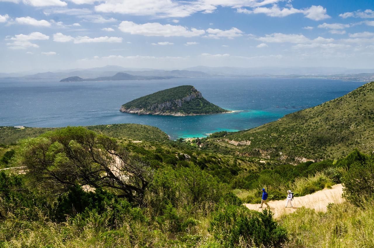 Gabbiano Azzurro Hotel & Suites Golfo Aranci Buitenkant foto